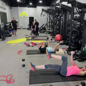 ???? Small Group Personal Training in Irvine | Personalized Fitness with a Community Feel

Looking for effective group workout classes near you that still feel personalized? At Alloy Personal Training Irvine, we offer small group personal training for adults over 40 who want expert coaching without large classes or costly 1-on-1 sessions.

Our 50-minute workouts are limited to just 6 members—giving you custom attention, smart modifications, and the motivation of a supportive group. Whether you'r