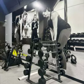 ????️‍♂️ Boutique Fitness Studio in Irvine | Personalized Strength Training for Adults 40+

Tired of overcrowded gyms and cookie-cutter classes? At Alloy Personal Training Irvine, we’re a results-driven fitness studio near you that offers personalized coaching in a small group format—max 6 members per session.

Unlike traditional gyms and fitness centers, our studio specializes in functional strength training designed to help adults 40+ build muscle, boost mobility, and prevent injury. Every 50-