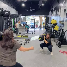 ???? Strength Training in Irvine | Safe, Smart Fitness Programs for Adults 40+

Looking for effective, low-impact strength training near you that actually fits your life? At Alloy Personal Training Irvine, we specialize in small group fitness programs built around functional strength training, mobility, and injury prevention—perfect for adults over 40.

Our 50-minute sessions focus on improving everyday movement using kettlebells, dumbbells, TRX, and bodyweight training. Whether your goal is bet