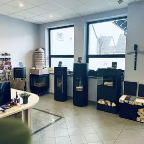 Bild von FEUERWERK - Kachelofen & Kaminbau