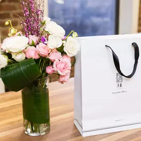 Bild von Lucinda Ellery Hair Replacement New York