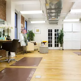 Bild von Lucinda Ellery Hair Replacement New York