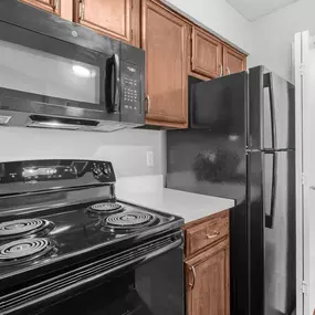 Kitchen Appliances at Preston Bend, Dallas, TX