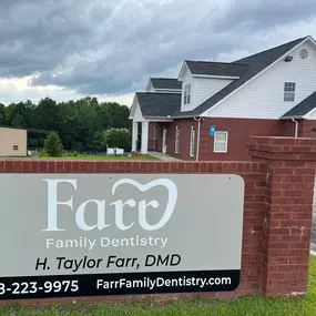 At Farr Family Dentistry in Milledgeville, GA, Dr. Taylor Farr and his experienced team are dedicated to providing high-quality dental care with a personal, hometown touch. We create a warm, welcoming environment where patients of all ages feel like part of our family. Using advanced dental technology, we focus on making each visit as comfortable and stress-free as possible. We offer Restorative Dentistry, Dental Implant Placement and Restoration, Removable and Fixed Prosthodontics, Endodontics,