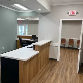 At Farr Family Dentistry in Milledgeville, GA, Dr. Taylor Farr and his experienced team are dedicated to providing high-quality dental care with a personal, hometown touch. We create a warm, welcoming environment where patients of all ages feel like part of our family. Using advanced dental technology, we focus on making each visit as comfortable and stress-free as possible. We offer Restorative Dentistry, Dental Implant Placement and Restoration, Removable and Fixed Prosthodontics, Endodontics,