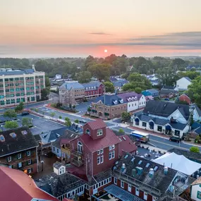 Close to shopping and dining at Downtown Leesburg