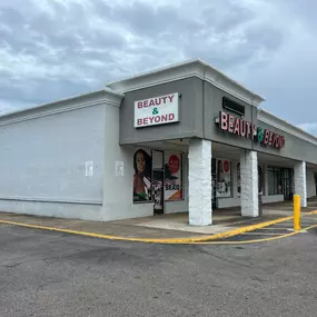 Bild von Beauty & Beyond Beauty Supply