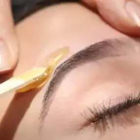 Bild von iBrow Threading & Aesthetics
