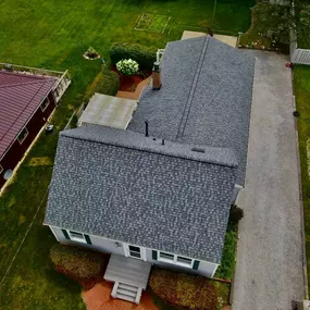 Bild von Hof Roofing & Construction Parma