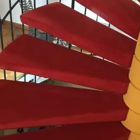 Wir belegen auch Treppen mit jeglichen Materialien.