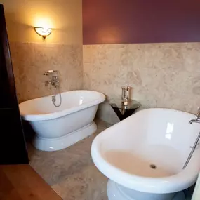 Couples Soaking Tubs in Couples Room