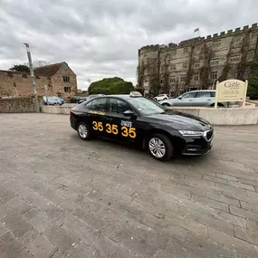 Bild von Charlie Cabs Taunton