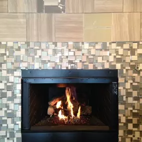 Bild von Elegant Fireside and Patio