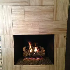 Bild von Elegant Fireside and Patio