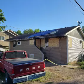 At On Call Restoration, we understand that nothing is more damaging than a fire. We provide a wide range of services for a wide range of damage. From temporary power and heat, emergency board-ups, soot removal, insurance claim estimates, and more.