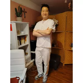 Tony Li, DTCM, LAc