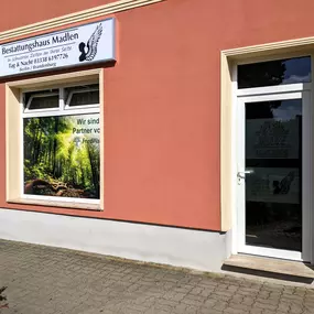 Bild von Bestattungshaus Madlen Bernau OT Schönow