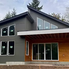 Bild von Bee Roofing and Exteriors, LLC