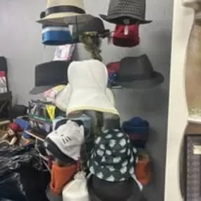 Bild von All Things Collected Thrift & Vintage