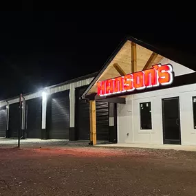 Bild von Hanson’s Tire & Auto
