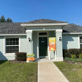 Bild von Marion Oaks New Construction Model Home - Homes by Deltona