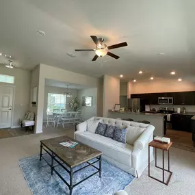 Bild von Marion Oaks New Construction Model Home - Homes by Deltona