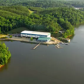 Bild von Russell Marine - River North Marina