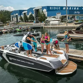 Bild von Russell Marine - The Ridge Marina