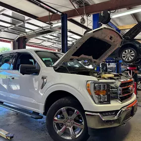 Bild von Chapel Hill Tire - Hillsborough Rd