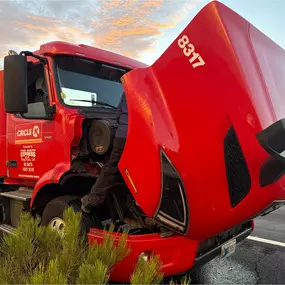 Trusted heavy-duty towing specialists in Laveen, AZ—serving commercial fleets, over-the-road truckers, and RV drivers with reliable 24/7 service.