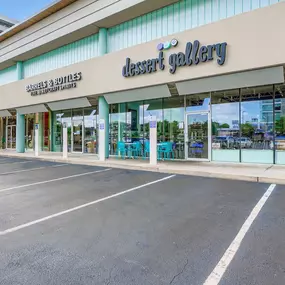 Since 1995, Dessert Gallery Houston has been a go-to destination for fresh, scratch-made desserts crafted with care, creativity, and the finest ingredients available.