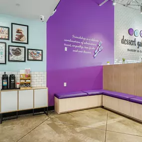 Dessert Gallery in Houston crafts desserts with purpose—delivering quality, freshness, and nostalgic flavors in every bar, bite, and slice.