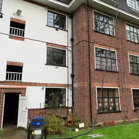 Bild von J & L Building Maintenance Ltd