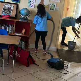 Bild von Manatee Ladies Cleaning