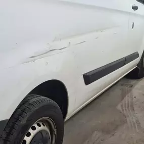 Bild von A Auto Body Work Ltd