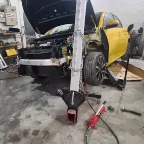 Bild von A Auto Body Work Ltd
