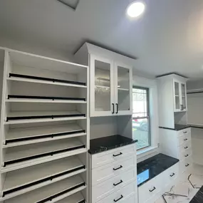 Bild von Impeccable Closets