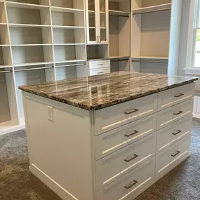 Bild von Impeccable Closets