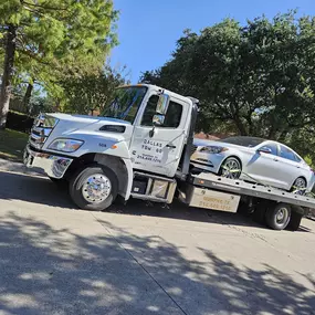 Bild von Dallas Tow & Go