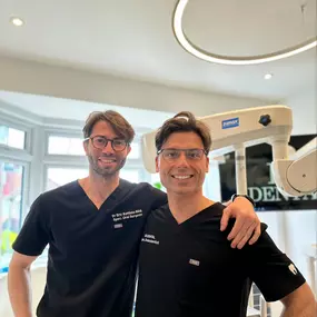 Bild von EB Dental  Worcester Park