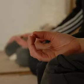 Bild von R-AUM für Yoga und Therapie