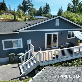 Bild von Alpine Exteriors | Siding, Roofing & Windows