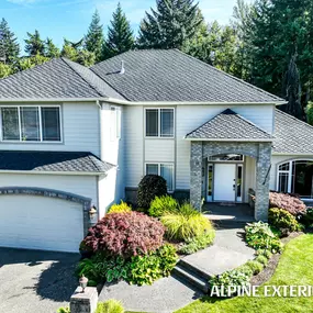 Bild von Alpine Exteriors | Siding, Roofing & Windows