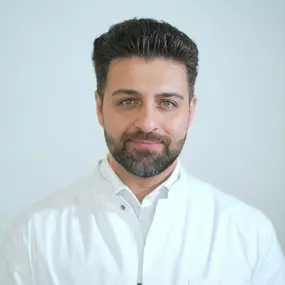 Bild von Kieferorthopäde Frankfurt - Hakim Healthcare - Dr. Mohammad Hakim