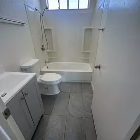 Bild von Shiny Mint Cleaning LLC/ cleaning services Escondido