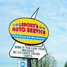 Bild von Ledoux's Auto Service - Commercial Street