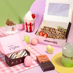 Strawberry shake, marshmallow bash bites, build your own wafle with strawberry, kiwi, and chocolate and a Dubai chocolate strawberry cup