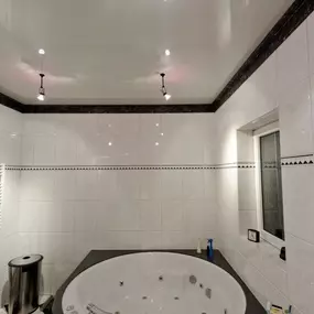 Hoogglans badkamer