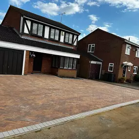 Bild von Trinity Drives & Patios