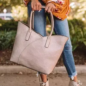Bild von The Fashion Farm Boutique Galesburg